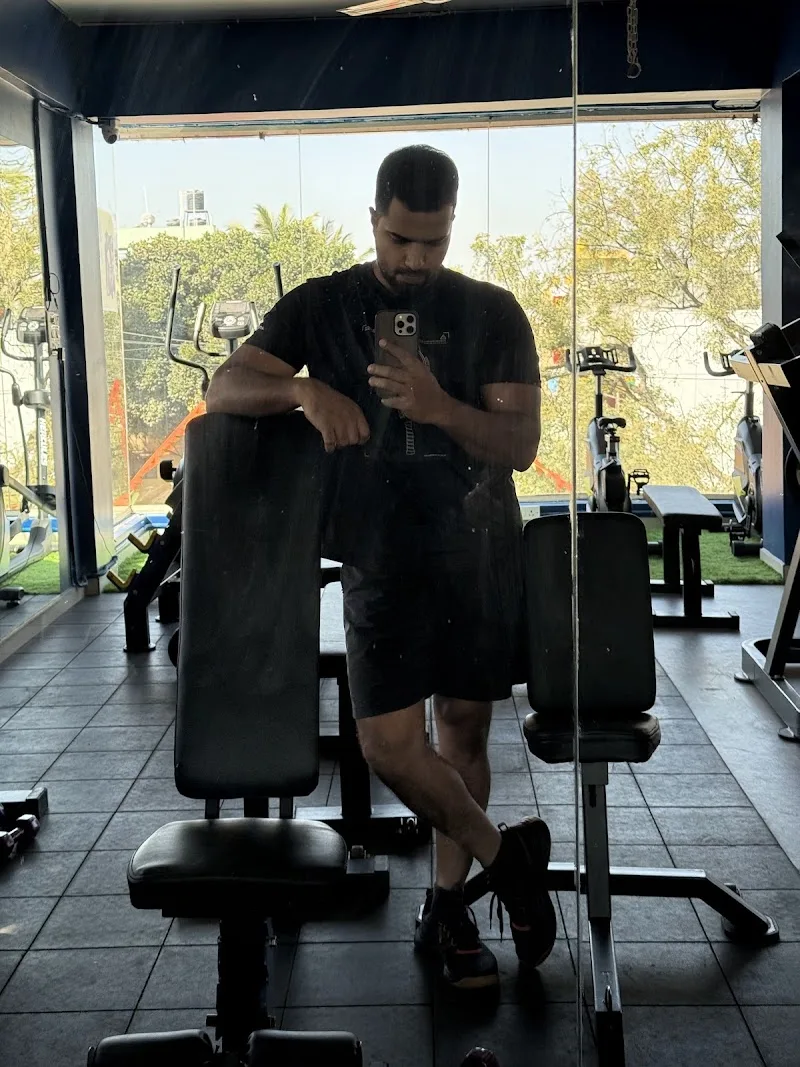 Inside Royal Premium Fitness — photo 02